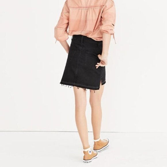 Madewell Step-Hem Jean Skirt in Washed Black‎ Size 30 - Picture 6 of 6